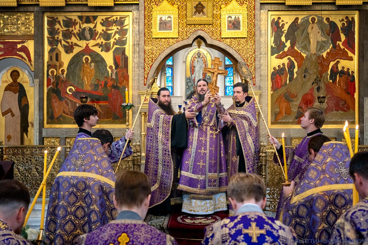 Канун празднования Происхождения Честных Древ Животворящего Креста Господня Канун празднования Происхождения Честных Древ Животворящего Креста Господня