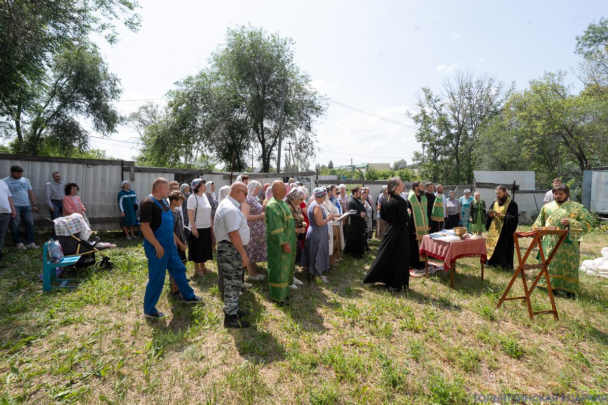 Епископ Нестор совершил молебен с акафистом на месте возведения Покровского храма в Жигулёвске Епископ Нестор совершил молебен с акафистом на месте возведения Покровского храма в Жигулёвске
