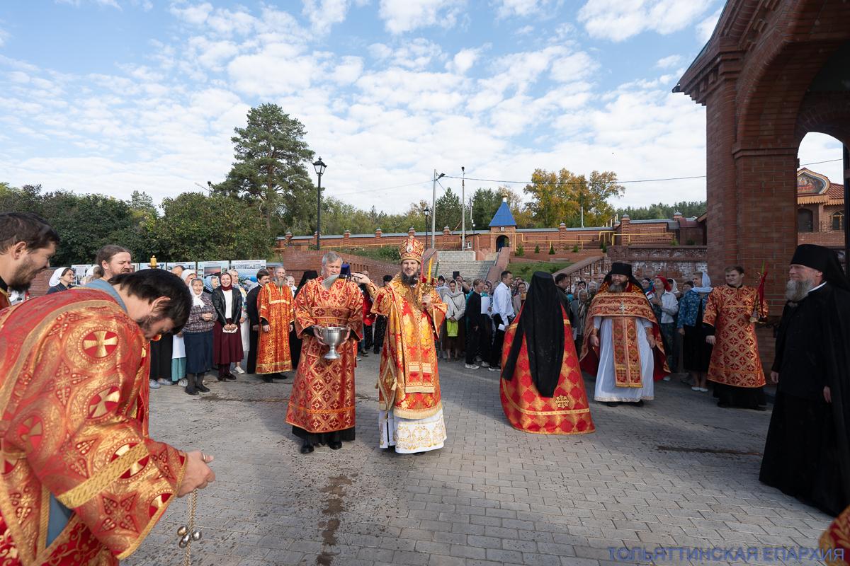 Память обновления храма Воскресения Христова в Иерусалиме Память обновления храма Воскресения Христова в Иерусалиме