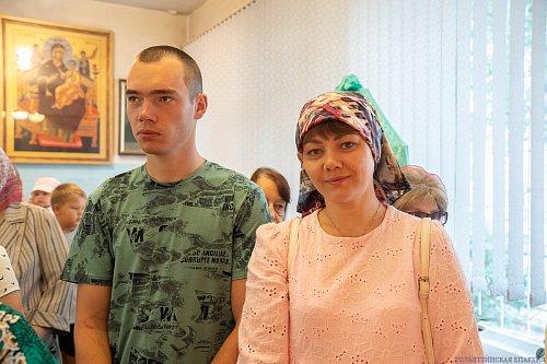 В день памяти преподобного Сергия Радонежского епископ Нестор совершил Литургию в Казанском храме микрорайона Яблоневый овраг Жигулёвска