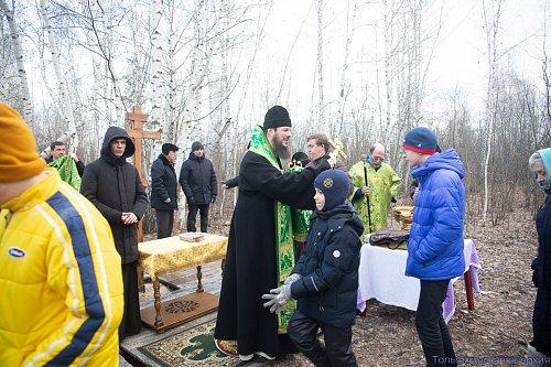 Епископ Нестор освятил место под строительство храма во имя Александра Невского
