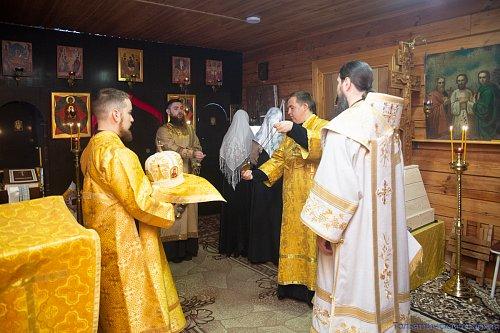 В начале нового церковного года епископ Нестор совершил Божественную литургию древнерусским чином