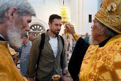 В канун Недели 6-й по Пятидесятнице епископ Нестор совершил всенощное бдение в кафедральном соборе Тольятти 