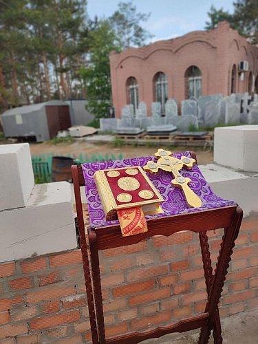 Правящий архиерей Тольяттинской епархии совершил чин освящения закладного камня в основание строящегося храма во имя блаженной Матроны Московской