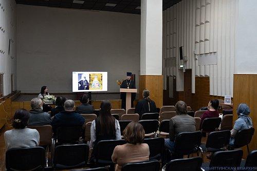 В ДДЮТ миссионерский отдел епархии открыл работу епархиальных Рождественских чтений секцией о роли личности в образовании и воспитании