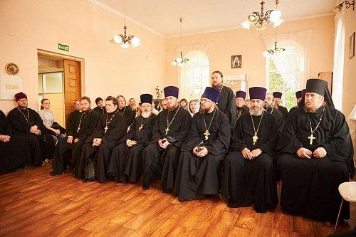 Руководители филиалов ДЕОЦ Тольятти и Жигулёвска приняли участие во встрече с митрополитом Феодосием