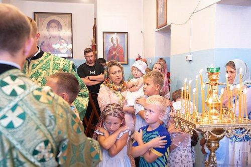 В день памяти преподобного Сергия Радонежского епископ Нестор совершил Литургию в Казанском храме микрорайона Яблоневый овраг Жигулёвска