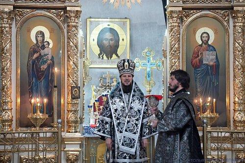 В пятницу второй седмицы Великого поста епископ Нестор совершил Литургию Преждеосвященных Даров в Казанском храме с. Верхнее Санчелеево Ставропольского благочиния
