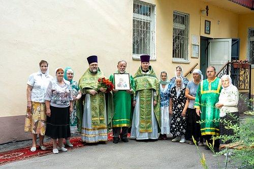 В день памяти преподобного Сергия Радонежского епископ Нестор совершил Литургию в Казанском храме микрорайона Яблоневый овраг Жигулёвска