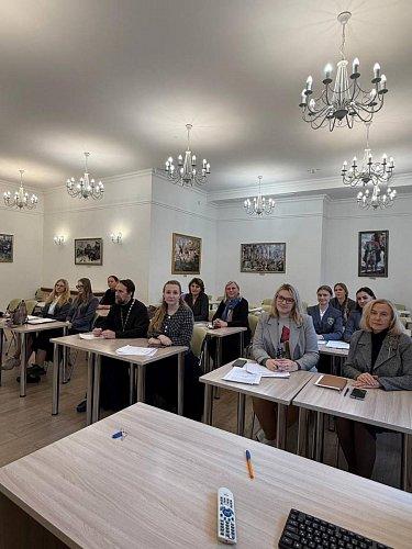 В Поволжской академии образования и искусств состоялась секция «Язык, культура, личность: воспитательные возможности русской словесности» в рамках VII Рождественских образовательных чтений Тольяттинской Епархии