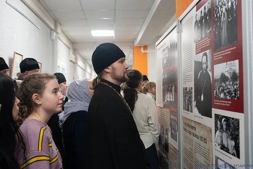 Духовенство и прихожане тольяттинских храмов посетили выставку «Время святителя Тихона»