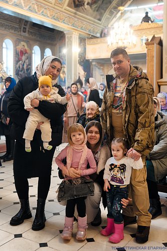 Литургия в Казанском храме Тольятти в день памяти великомученика Феодора Тирона