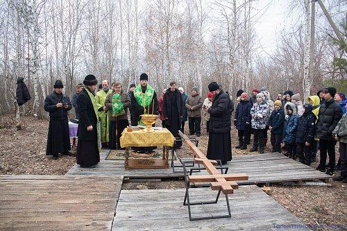 Епископ Нестор освятил место под строительство храма во имя Александра Невского