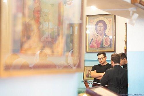 В день памяти преподобного Сергия Радонежского епископ Нестор совершил Литургию в Казанском храме микрорайона Яблоневый овраг Жигулёвска