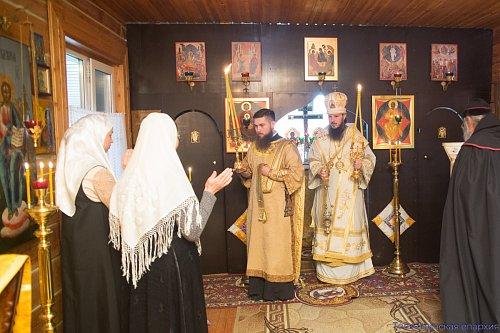В начале нового церковного года епископ Нестор совершил Божественную литургию древнерусским чином