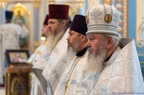 В сороковой день со дня преставления архимандрита Гермогена в монастыре Тольятти состоялись заупокойные богослужения
