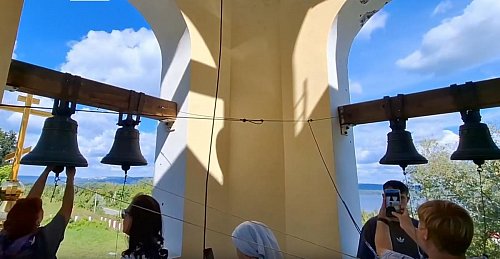 «Территория арт-терапии»: участники проекта посетили Самарскую луку