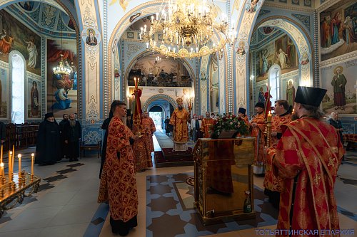 Память обновления храма Воскресения Христова в Иерусалиме