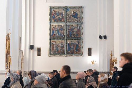 Неделя 20-я по Пятидесятнице: архиерейское богослужение в кафедральном соборе Тольятти и архипастырская проповедь о Слове Божьем и свободной воле человека