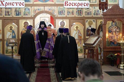 В Неделю 4-ю по Пасхе епископ Нестор совершил Литургию в Никольском храме с. Солнечная Поляна
