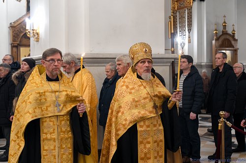 Канун Недели 29-й по Пятидесятнице: архиерейское богослужение в кафедральном соборе Тольятти 
