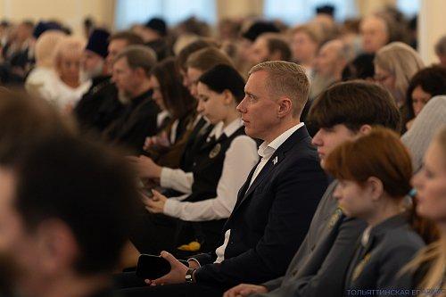 В Тольятти прошло пленарное заседание VII Рождественских образовательных чтений Тольяттинской Епархии «Просвещение и нравственность: формирование личности и вызовы времени»