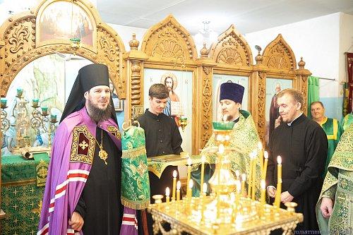 В день памяти преподобного Сергия Радонежского епископ Нестор совершил Литургию в Казанском храме микрорайона Яблоневый овраг Жигулёвска