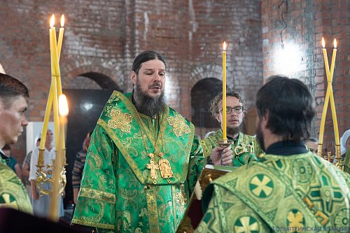 Канун празднования обретения мощей преподобного Серафима Саровского 