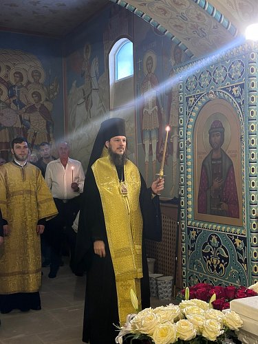 Епископ Нестор совершил Литургию и панихиду в Николо-Угрешском ставропигиальном монастыре в годовщину кончины митрополита Вениамина (Зарицкого)