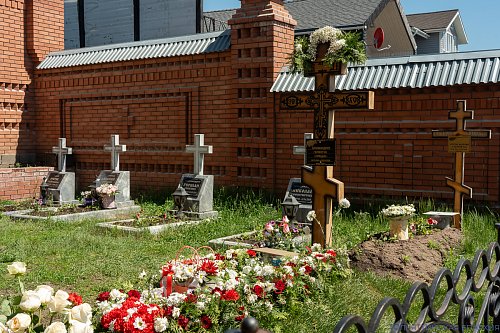 В Воскресенском монастыре помолились о новопреставленном архимандрите Гермогене в день его небесного покровителя