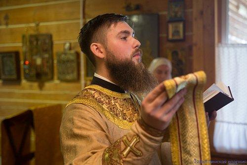 В начале нового церковного года епископ Нестор совершил Божественную литургию древнерусским чином