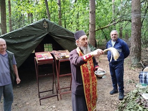Волонтёры Тольяттинской Епархии посетили Донецкую Народную Республику с гуманитарной миссией