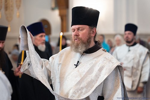Заупокойное богослужение в канун Троицкой родительской субботы