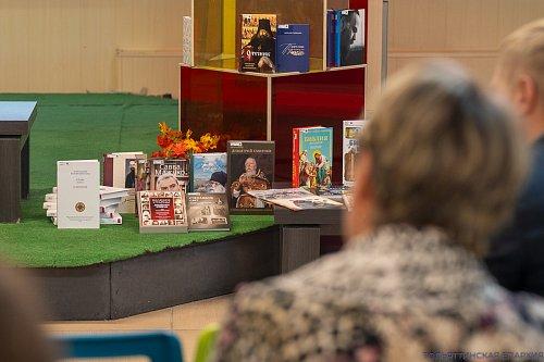 В библиотеке «КЦ «Автоград» состоялась передача православных книг и презентация авторского труда епископа Нестора