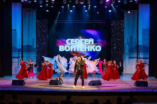 Торжественное собрание в честь Дня города: глава Тольятти наградил Управляющего Тольяттинской епархией епископа Нестора в номинации «Человек, меняющий город»