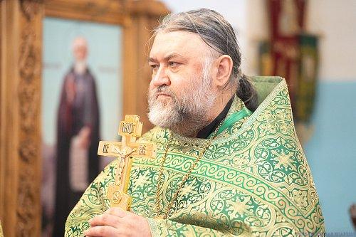 В день памяти преподобного Сергия Радонежского епископ Нестор совершил Литургию в Казанском храме микрорайона Яблоневый овраг Жигулёвска