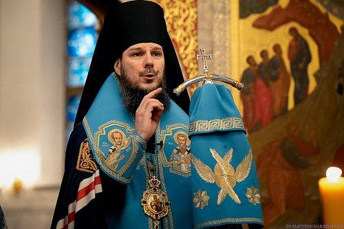 В канун Недели Крестопоклонной и праздника Благовещения епископ Нестор совершил всенощное бдение с чином выноса Креста