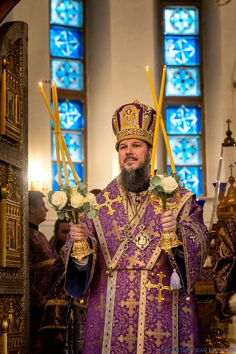Канун празднования Происхождения Честных Древ Животворящего Креста Господня
