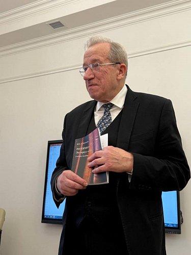 В Поволжской академии образования и искусств состоялась секция «Язык, культура, личность: воспитательные возможности русской словесности» в рамках VII Рождественских образовательных чтений Тольяттинской Епархии