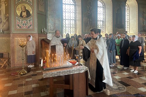В храме села Новая Бинарадка совершена панихида по погибшим участникам Специальной военной операции