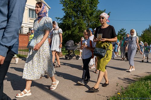 Тольяттинская Епархия присоединилась ко Всероссийскому параду семьи