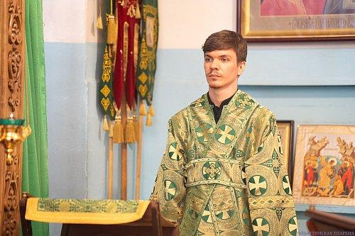 В день памяти преподобного Сергия Радонежского епископ Нестор совершил Литургию в Казанском храме микрорайона Яблоневый овраг Жигулёвска