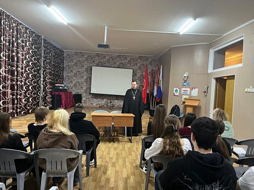 Приход Серафима Саровского Тольятти. Просмотр фильма с ученикам МБУ №14