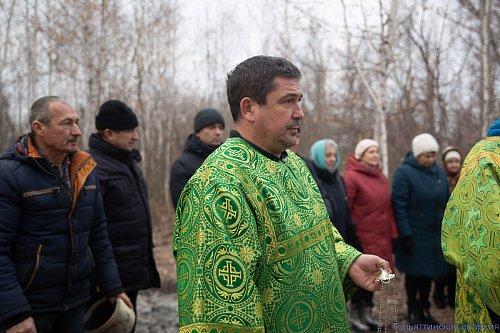 Епископ Нестор освятил место под строительство храма во имя Александра Невского