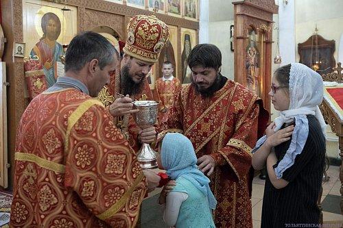 В Неделю 4-ю по Пасхе епископ Нестор совершил Литургию в Никольском храме с. Солнечная Поляна