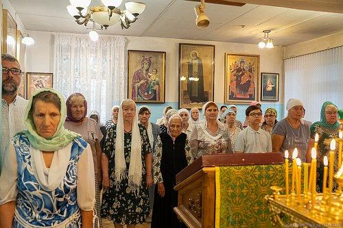 В день памяти преподобного Сергия Радонежского епископ Нестор совершил Литургию в Казанском храме микрорайона Яблоневый овраг Жигулёвска