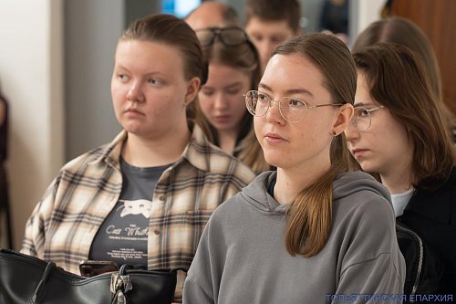 История крещёных калмыков – в контексте единства народов России: в Тольятти прошёл межрегиональный круглый стол с участием двух архиереев