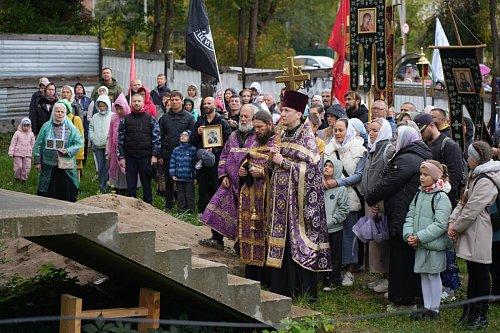 В Жигулёвске прошёл крестный ход в праздник Воздвижения Креста Господня