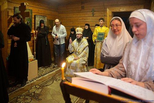 В начале нового церковного года епископ Нестор совершил Божественную литургию древнерусским чином