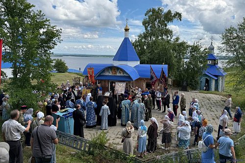 В Сызранской Епархии состоялись торжества в честь явления Феодоровской иконы Божией Матери на Кашпире